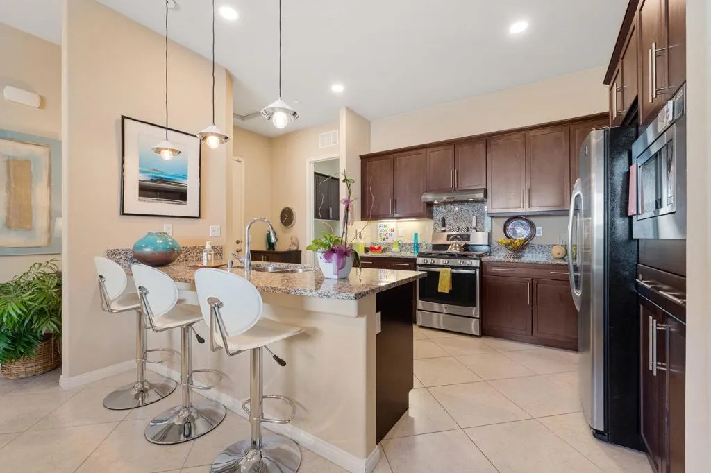 39228 Calle Negrete, Indio, California 92203 home-pic-2