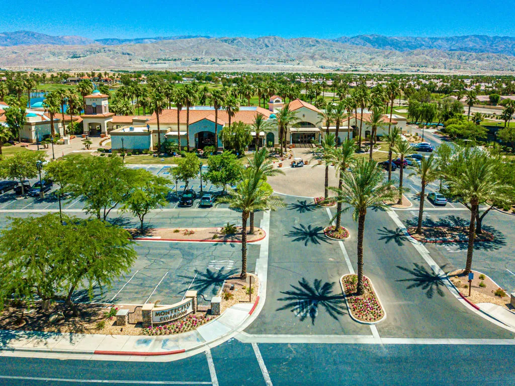 39228 Calle Negrete, Indio, California 92203 home-pic-39