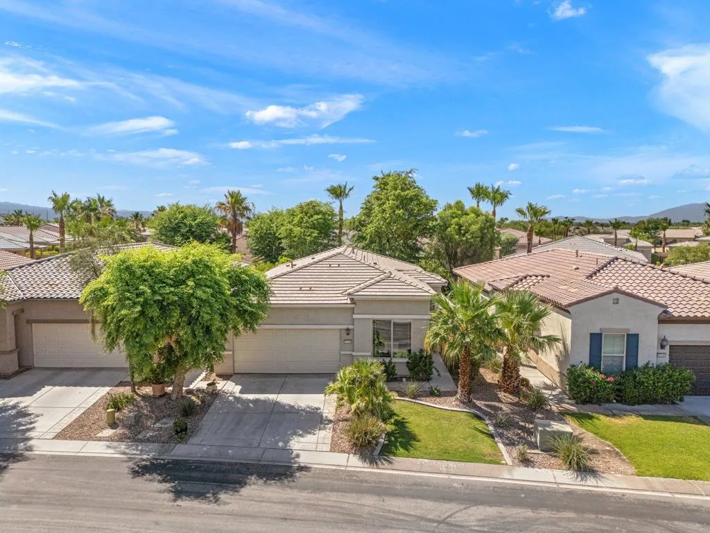 39228 Calle Negrete, Indio, California 92203 home-pic-7