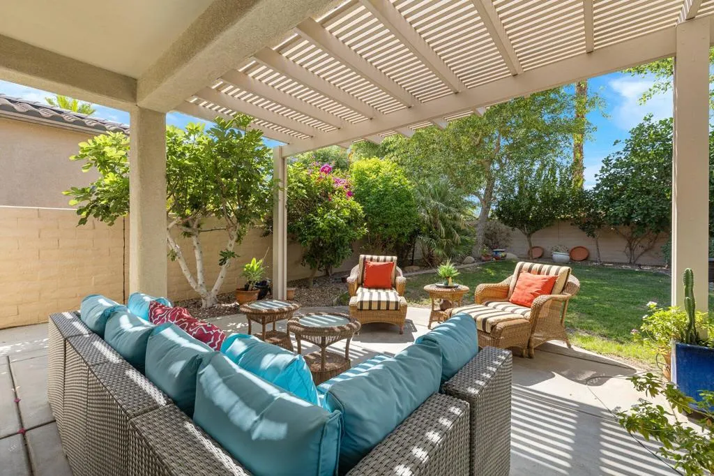 39228 Calle Negrete, Indio, California 92203 home-pic-13