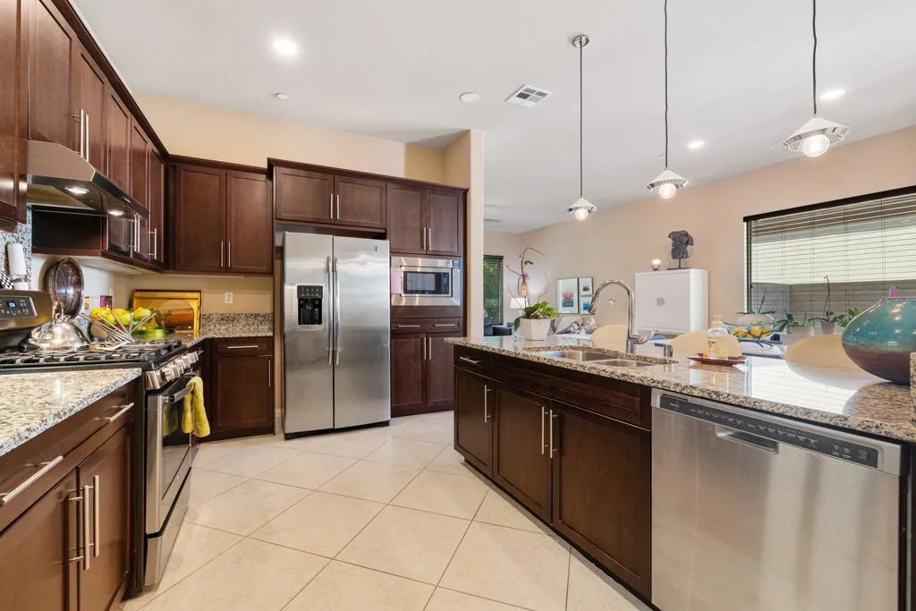39228 Calle Negrete, Indio, California 92203 home-pic-1