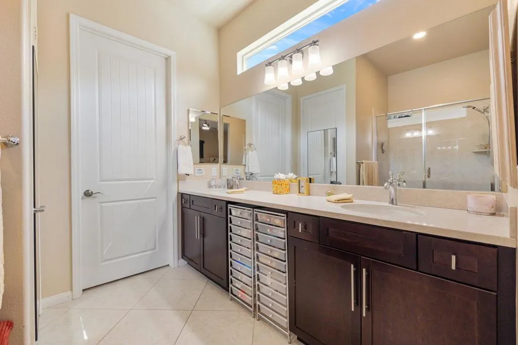 39228 Calle Negrete, Indio, California 92203 home-pic-22