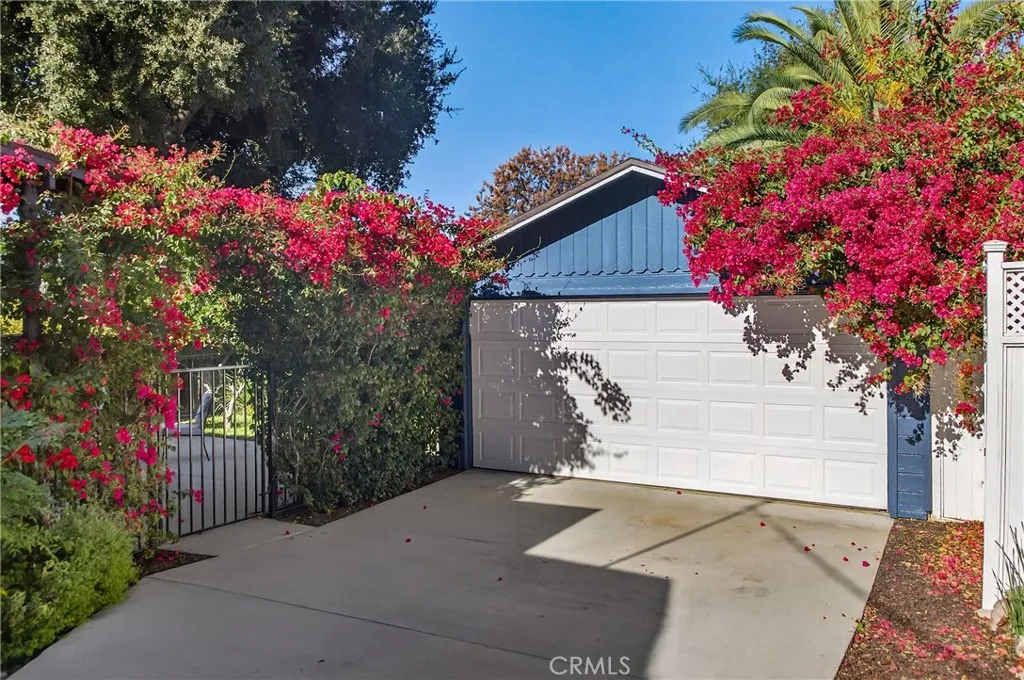 716 W Olive, Redlands, California 92373 home-pic-3