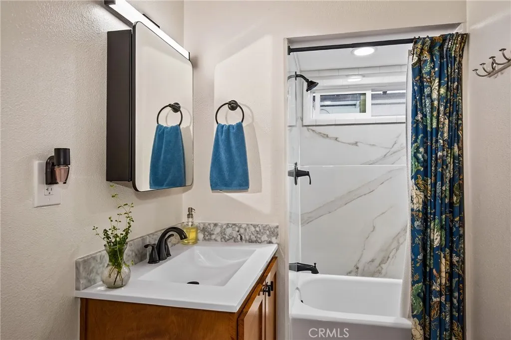 716 W Olive, Redlands, California 92373 home-pic-16