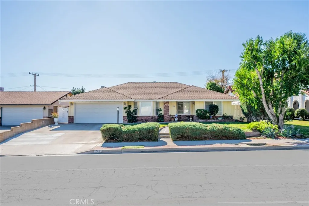 725 Northpark, San Bernardino, California 92407 home-pic-1