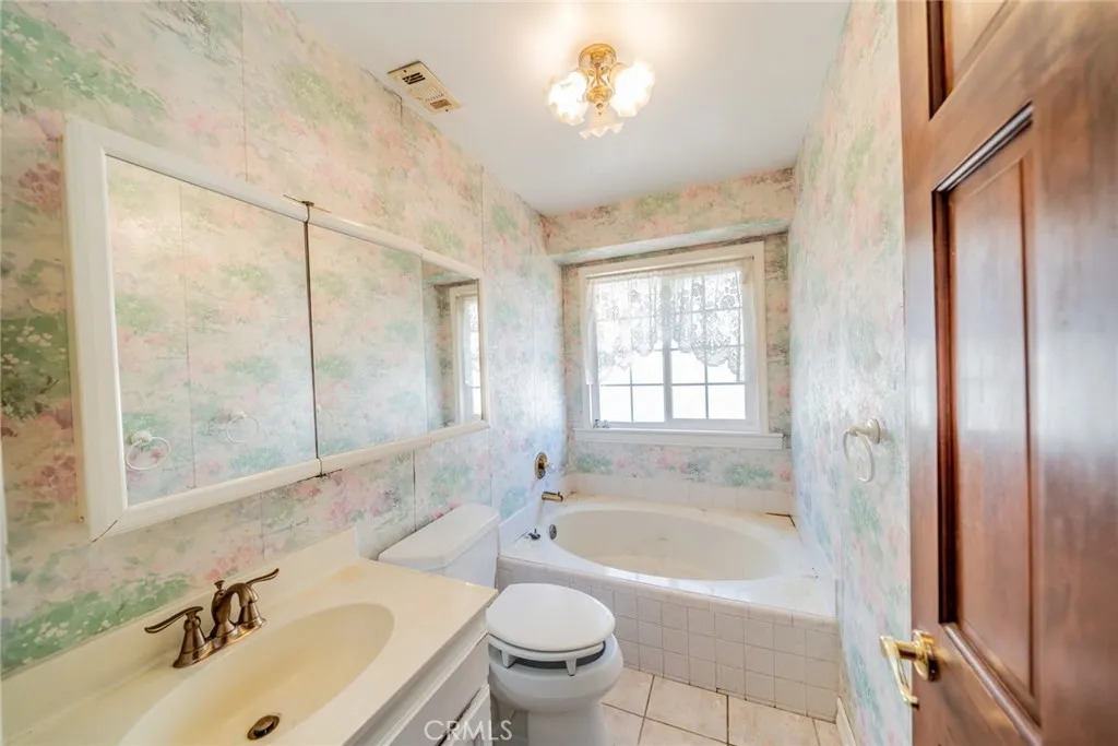 725 Northpark, San Bernardino, California 92407 home-pic-17