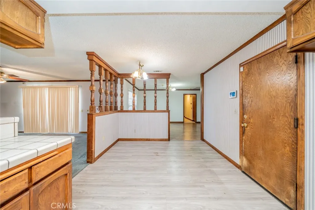 725 Northpark, San Bernardino, California 92407 home-pic-4