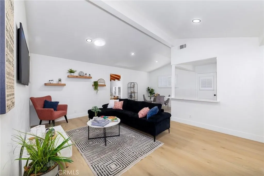 3349 W 183rd Street, Torrance, California 90504 home-pic-8