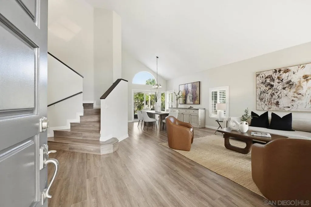 13366 Twin Circle Ct, Poway, California 92064 home-pic-3