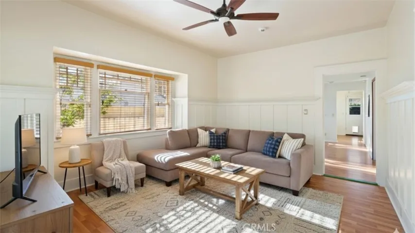 This home has been virtually staged for illustrative purposes only. The images may depict furniture, décor, or finishes that are not included in the sale. Virtual staging is intended to help visualize the potential of the space and may not reflect actual room dimensions or current conditions.