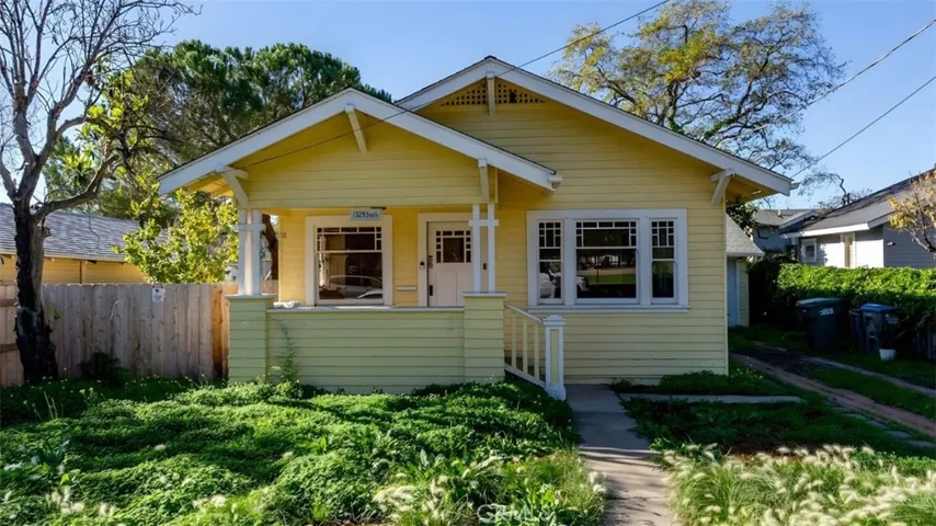 1329 Beach, San Luis Obispo, California 93401