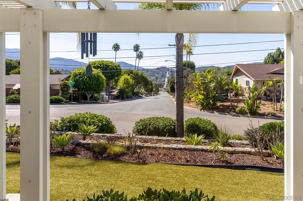 10028 Resmar Pl, La Mesa, California 91941 home-pic-10