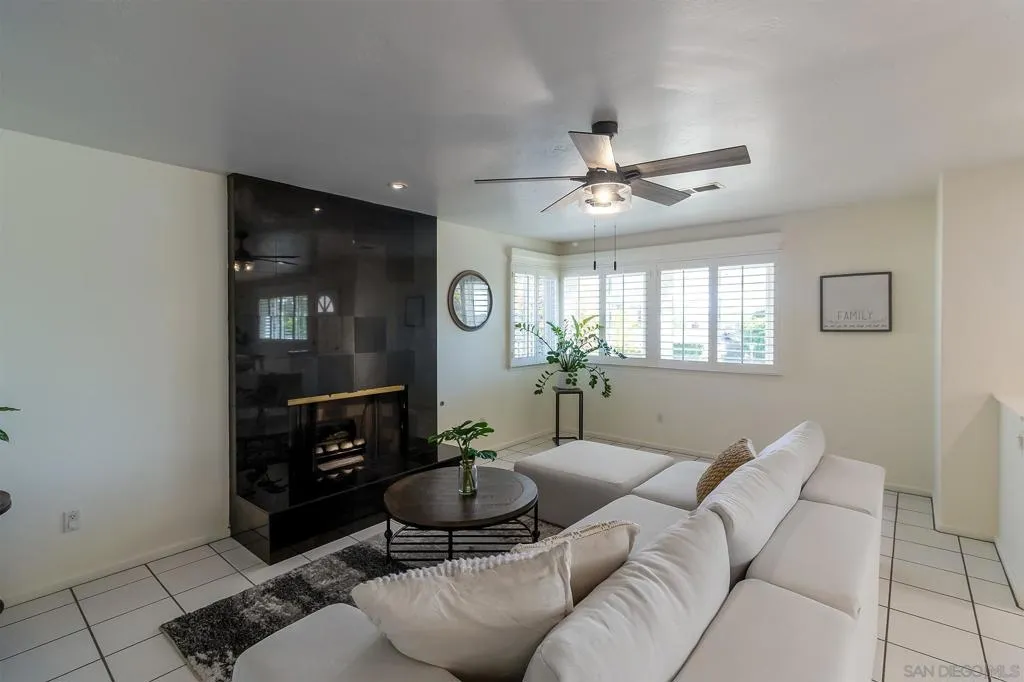 10028 Resmar Pl, La Mesa, California 91941 home-pic-4