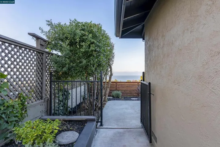 1264 Belfair Dr, Pinole, California 94564