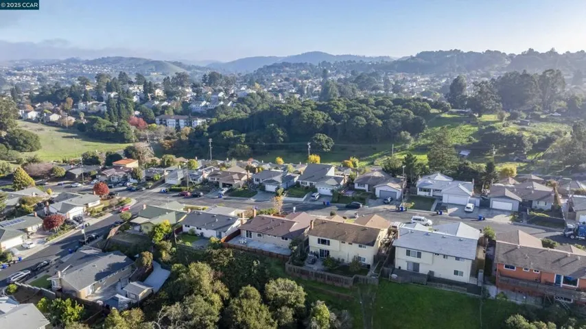 1264 Belfair Dr, Pinole, California 94564