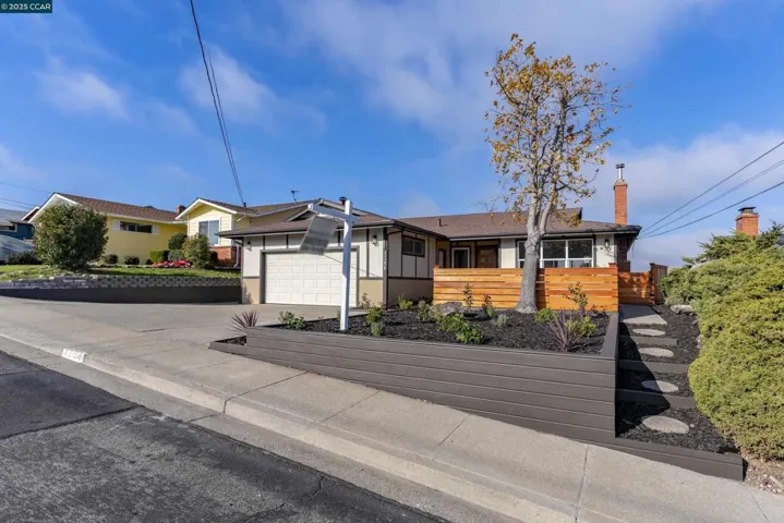 1264 Belfair Dr, Pinole, California 94564