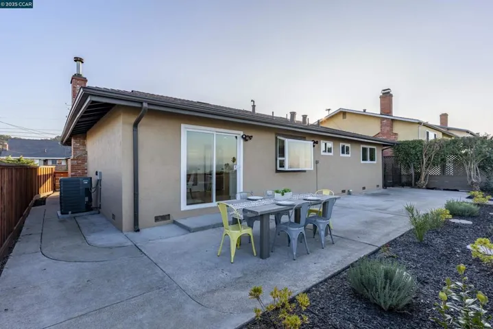 1264 Belfair Dr, Pinole, California 94564