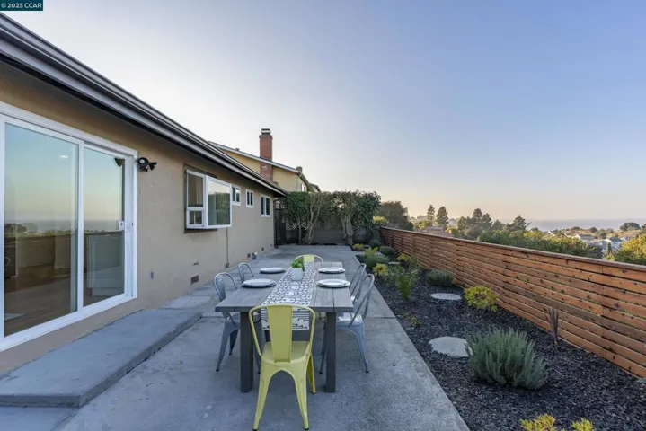 1264 Belfair Dr, Pinole, California 94564