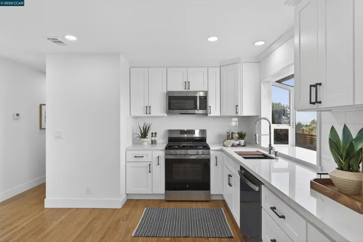 1264 Belfair Dr, Pinole, California 94564