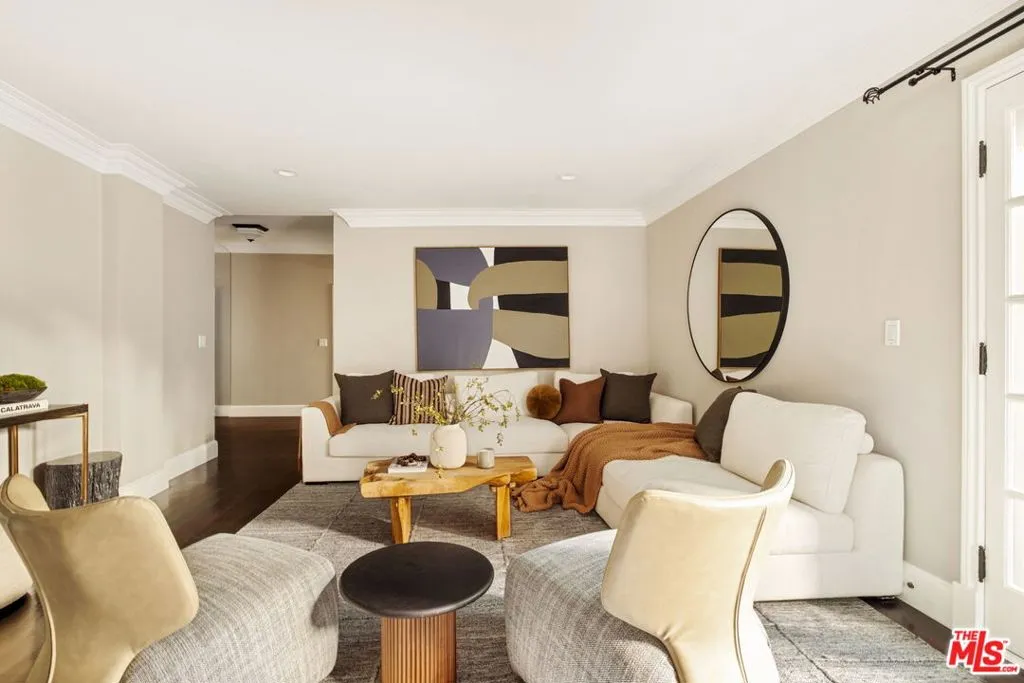 8455 Fountain Avenue 411, West Hollywood, California 90069 home-pic-13