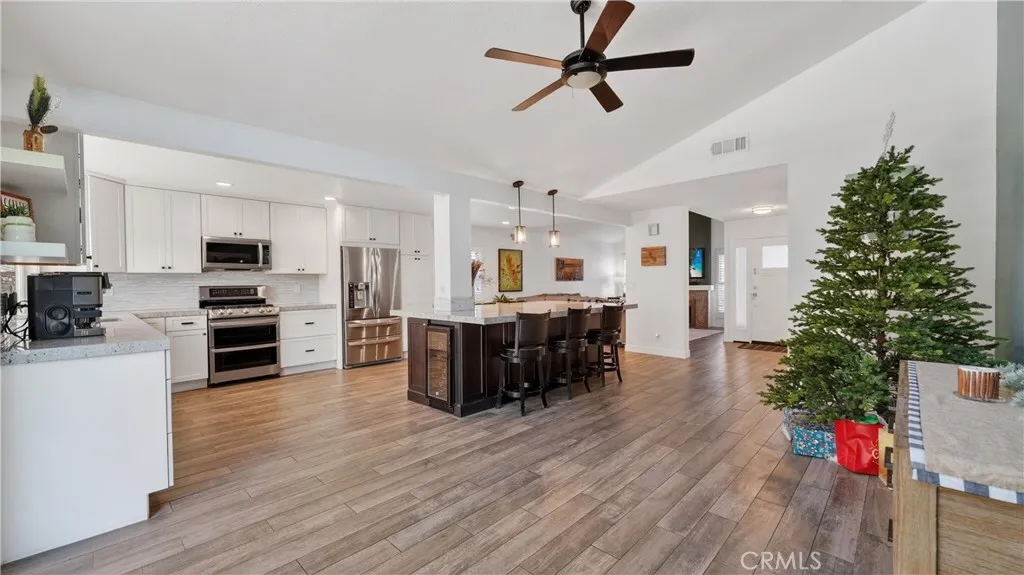 20972 Calle Celeste, Lake Forest, California 92630 home-pic-25