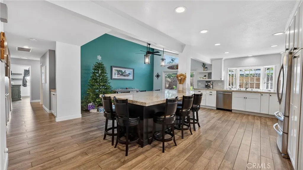 20972 Calle Celeste, Lake Forest, California 92630 home-pic-17