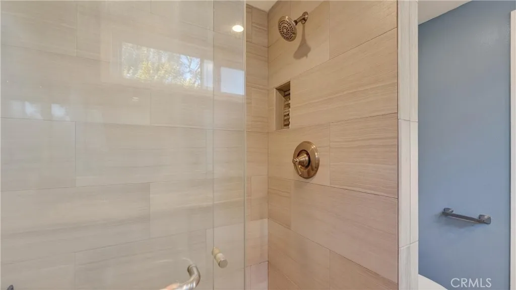 20972 Calle Celeste, Lake Forest, California 92630 home-pic-36