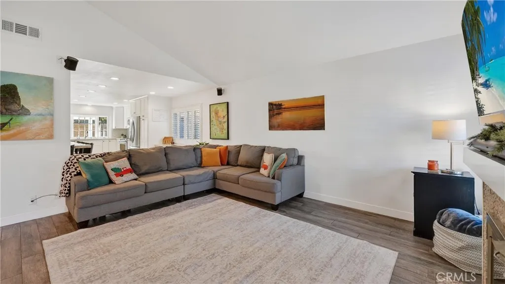 20972 Calle Celeste, Lake Forest, California 92630 home-pic-13