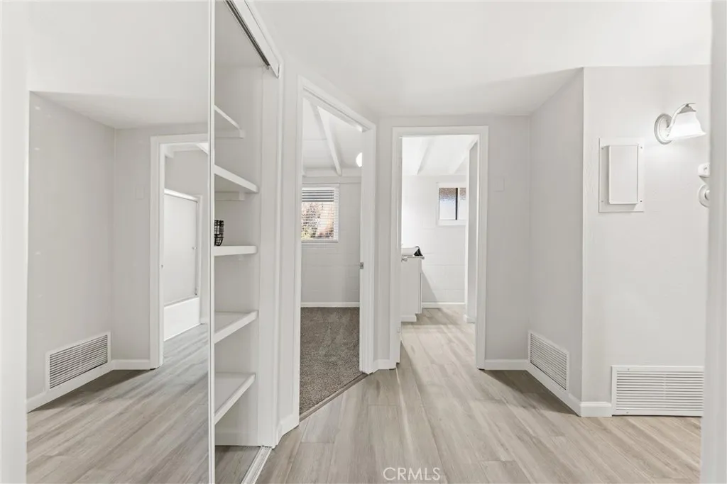 5121 W Avenue M4, Lancaster, California 93536 home-pic-17