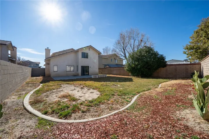 1221 W Avenue H4, Lancaster, California 93534