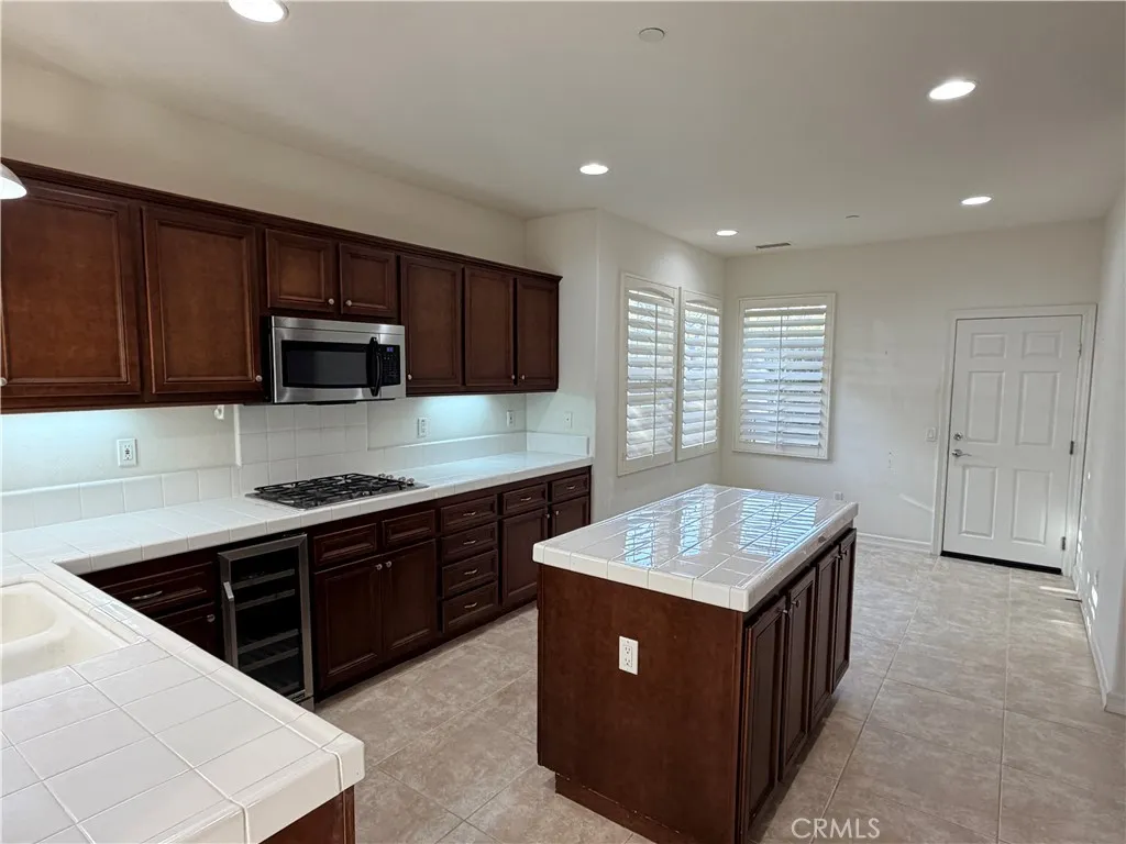 14 Corte Sagrada, San Clemente, California 92673 home-pic-16