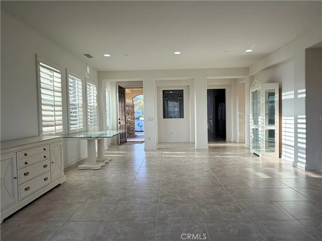 14 Corte Sagrada, San Clemente, California 92673 home-pic-8