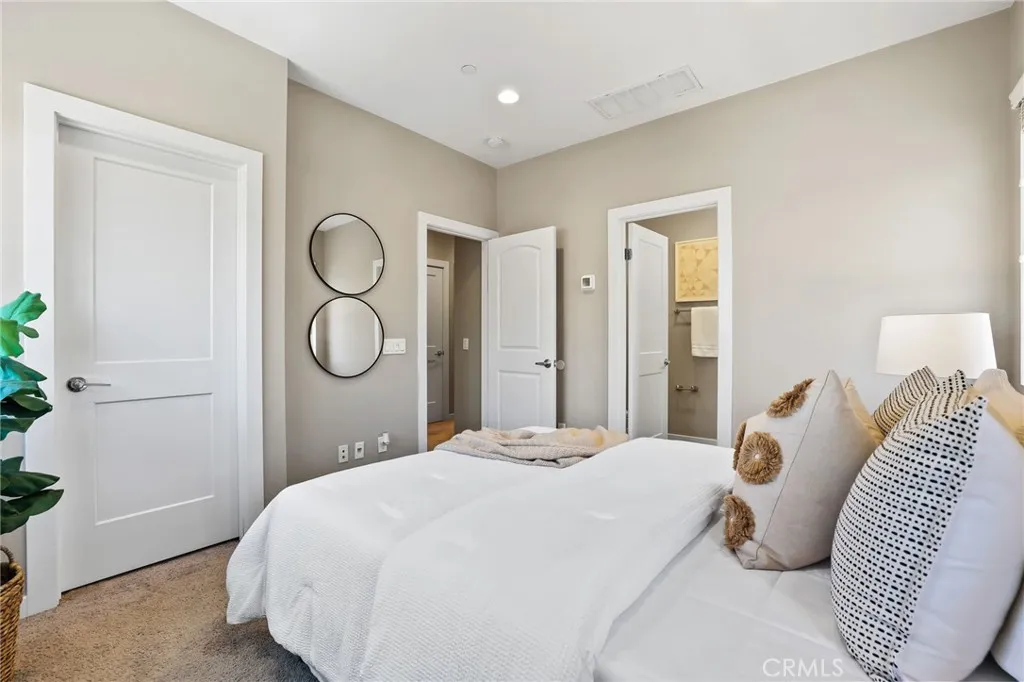 109 Alder Ridge, Lake Forest, California 92610 home-pic-18