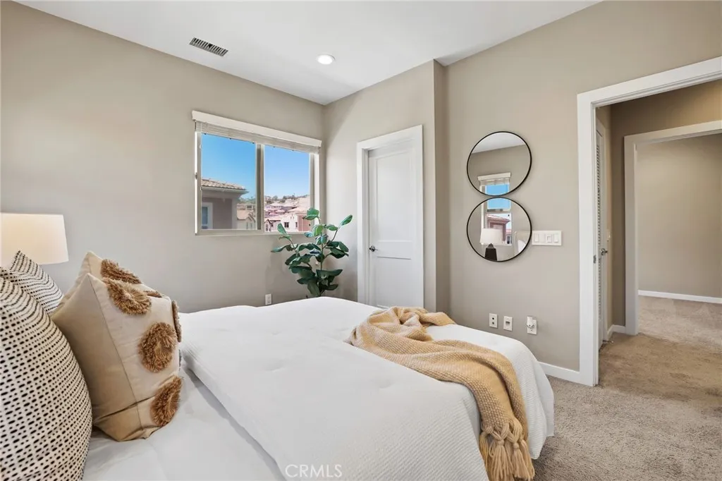 109 Alder Ridge, Lake Forest, California 92610 home-pic-17