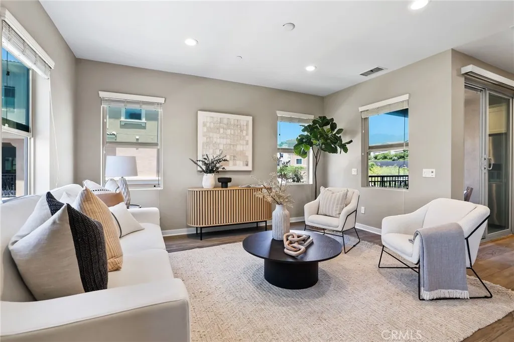109 Alder Ridge, Lake Forest, California 92610 home-pic-6