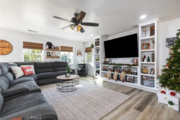 Living Room and Entertainment