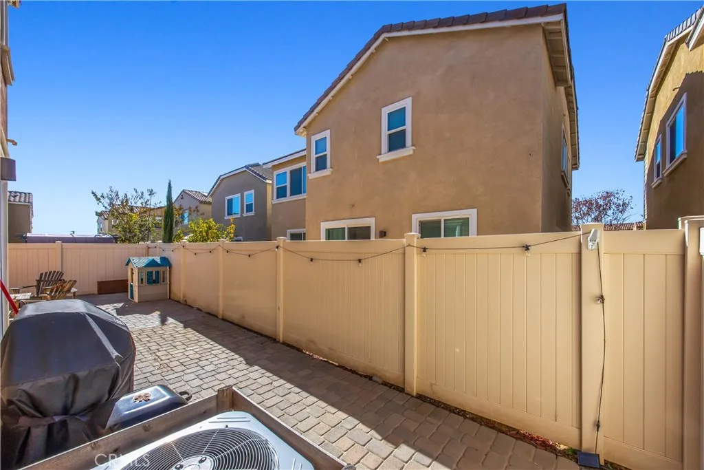 925 Bluebell Way, Beaumont, California 92223 home-pic-24