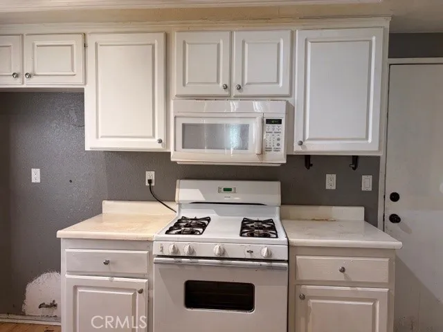 1460 Kendall Drive 71, San Bernardino, California 92407 home-pic-3