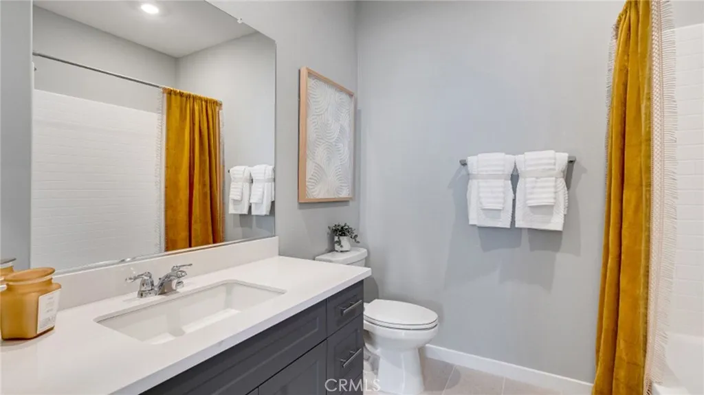 2775 E Amberley Privado, Ontario, California 91762 home-pic-7
