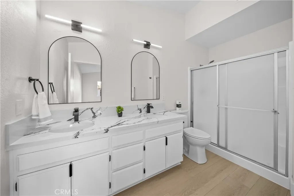 43909 Estrella, Lancaster, California 93535 home-pic-24