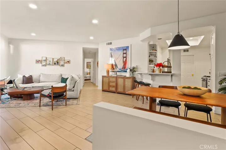 Dinning Living Entry