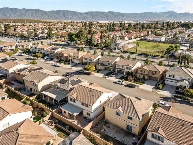 6978 Alderwood Drive, Fontana, California 92336