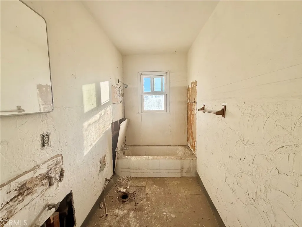 12331 Beech, Trona, California 93562 home-pic-13