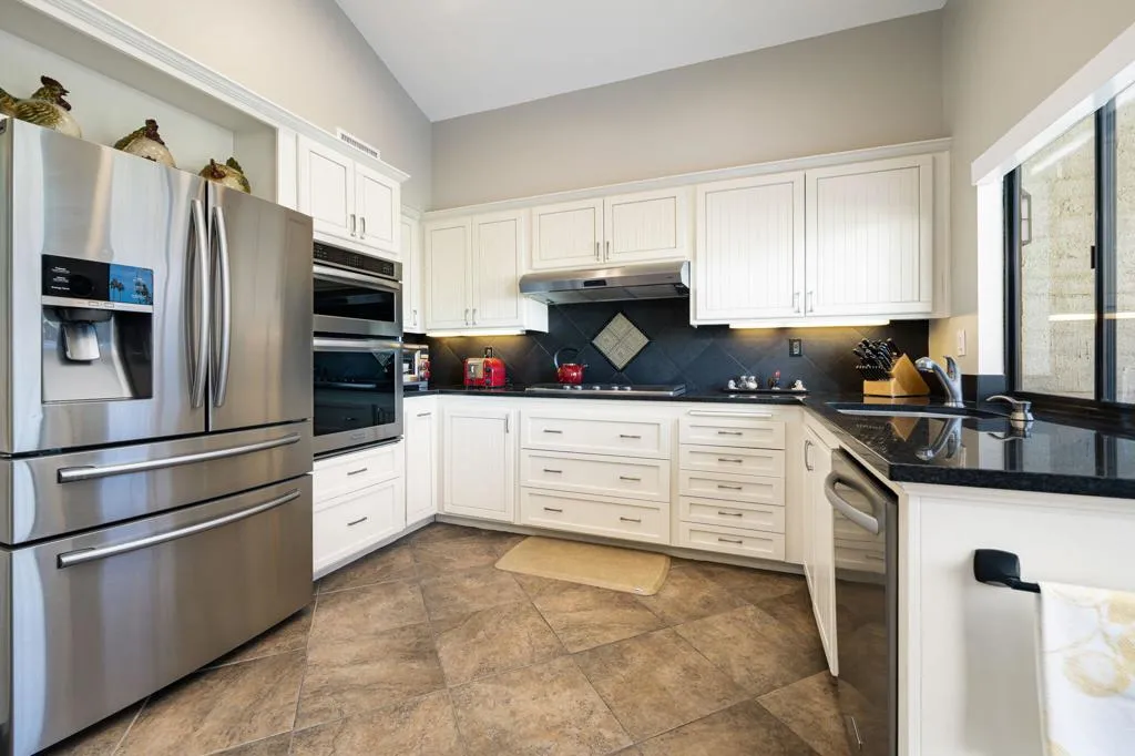 234 Running Springs Drive, Palm Desert, California 92211 home-pic-18