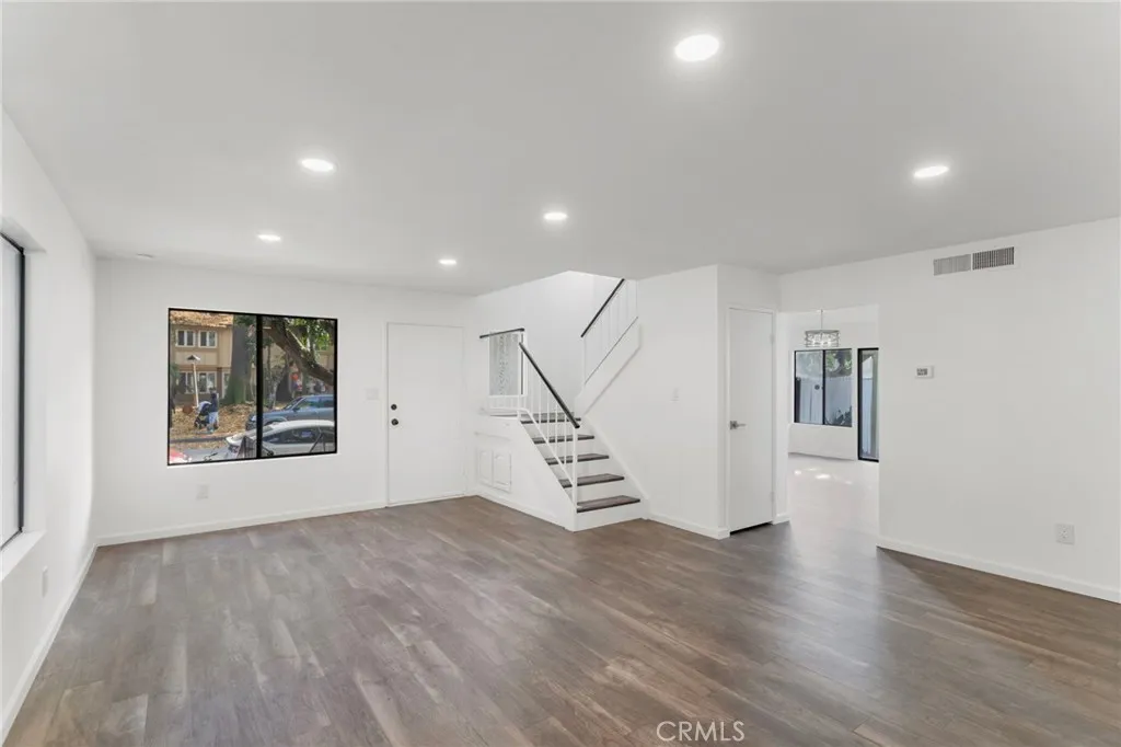 9873 Karmont, South Gate, California 90280 home-pic-3