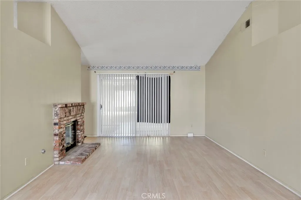 14671 Ponderosa Ranch Road, Victorville, California 92392 home-pic-2