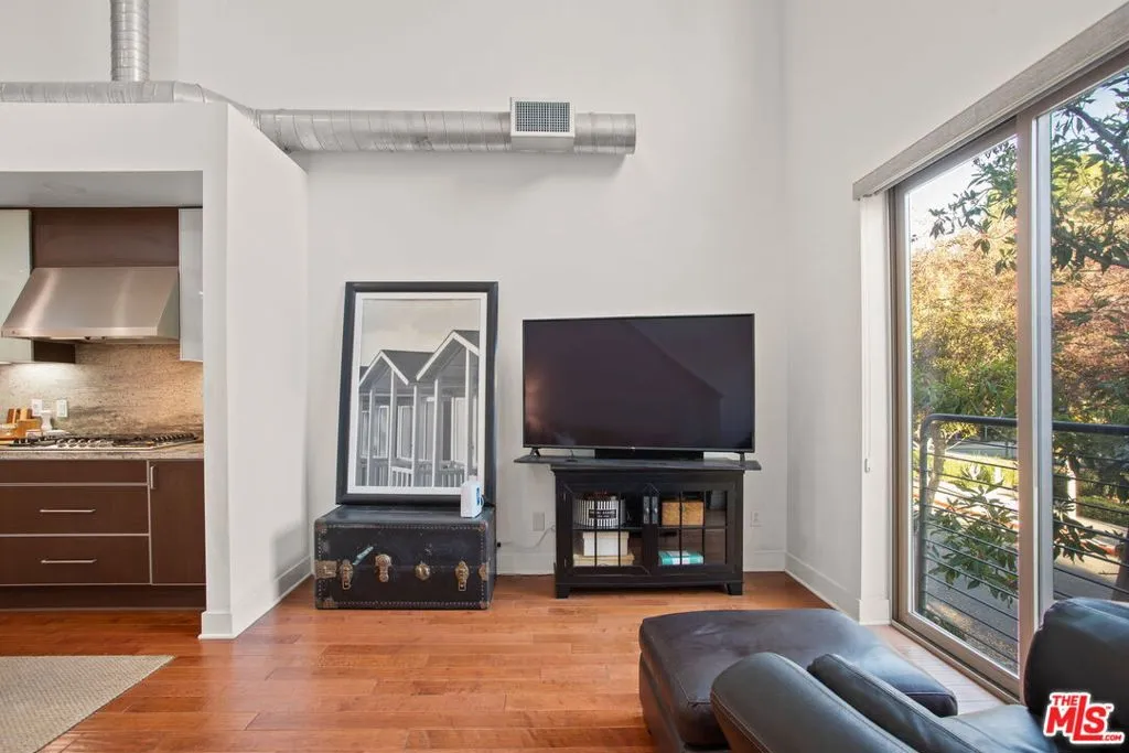 25 Delancy, Irvine, California 92612 home-pic-7