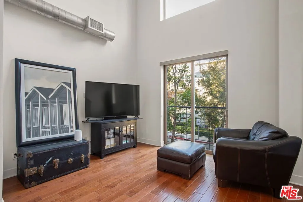 25 Delancy, Irvine, California 92612 home-pic-6
