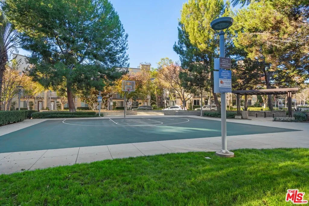 25 Delancy, Irvine, California 92612 home-pic-38