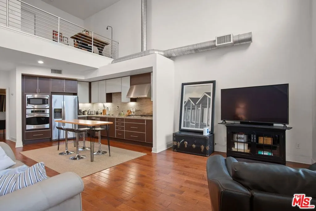 25 Delancy, Irvine, California 92612 home-pic-8